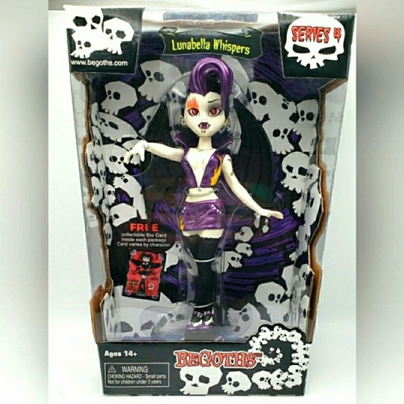 RARE BeGoths Ser 4 LUNABELLA WHISPERS Purple Exclusive Halloween Figure AF17 - Picture 1 of 5